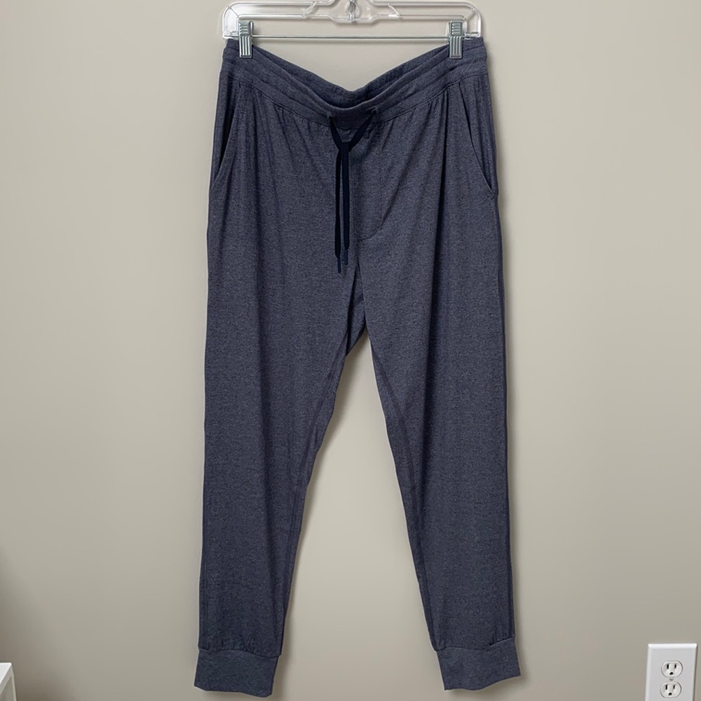 American Eagle Men's Blue Medium Pockets NWOT